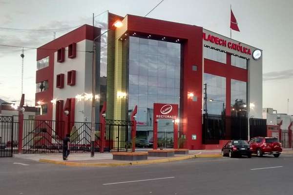 GRUPO PARLAMENTARIO PIDE A SUNEDU CONTINUAR CON LICENCIAMIENTO DE ULADECH CATÓLICA