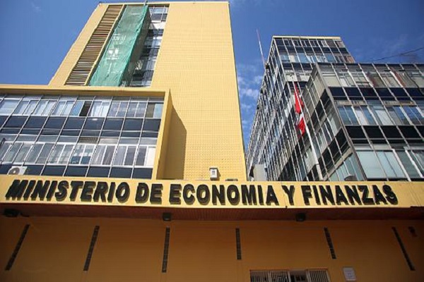 “MEF no da propuestas de reactivación económica”