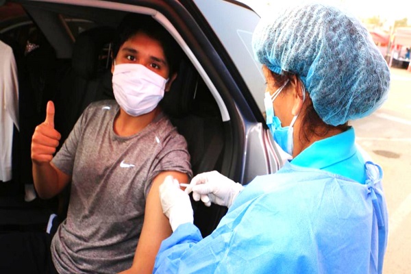 VacunaFest Navideño: Población acude masivamente a centros de vacunación