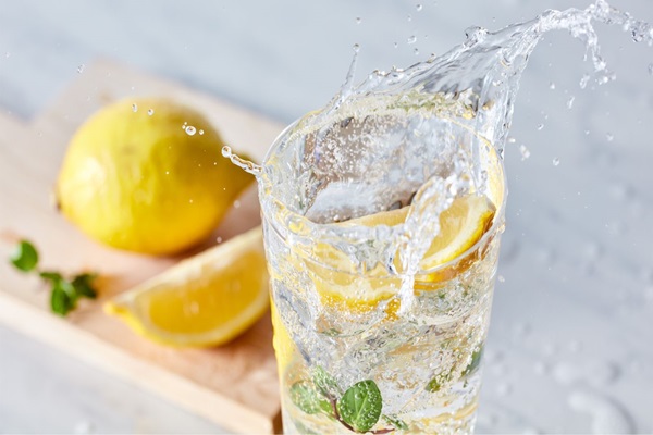 Verano intenso en Lima: cómo hidratarte sin excederte de azúcar