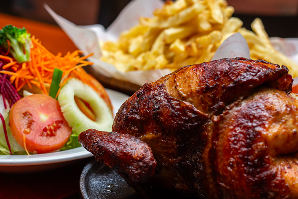 La Pollerona abre en Campoy por su 10° aniversario y regalará 100 cuartos de pollo