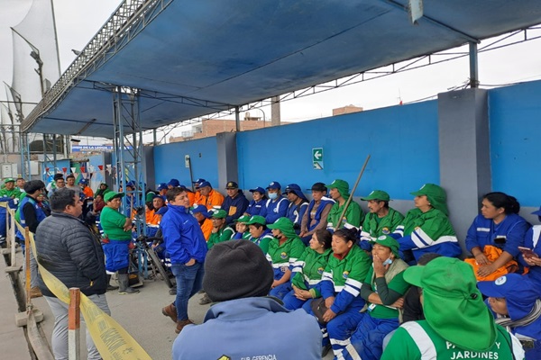 Contrarrestan la acumulación de basura con sembrado de áreas verdes