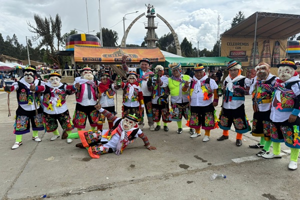 Jauja vibró al ritmo de Massé tras visita  a San Pedro de Chunán