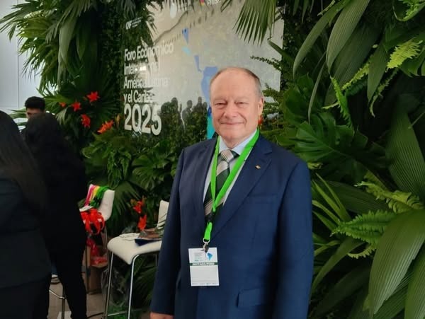 Parlamentario Ramírez presenta propuestas para elevar nivel de productividad de los países andinos
