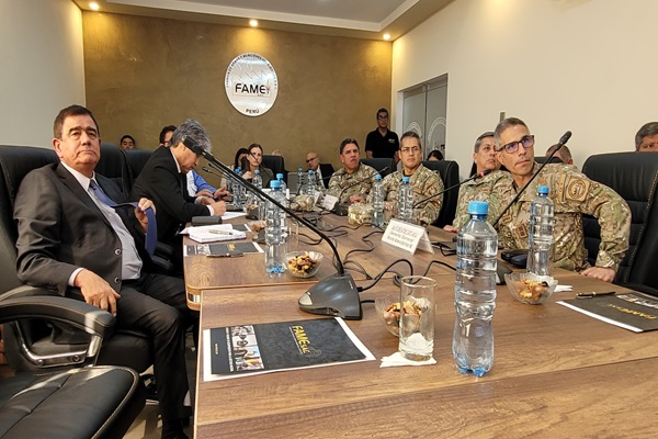 Comisión de Defensa realizó sesión descentralizada en Fábrica de Armas y Municiones del Ejército (FAME)