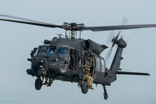Perú recibirá nueve helicópteros UH-60 donados por los Estados Unidos para combatir la delincuencia