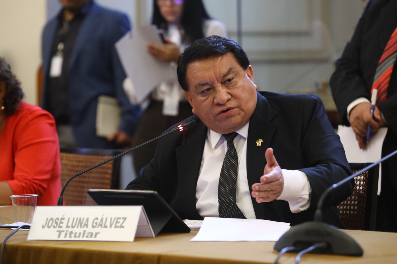 Presentan nuevo proyecto para retiro de 4 UIT de cuentas AFP