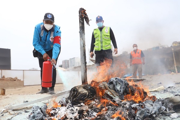 Magdalena: sancionarán con S/ 2,000 a quienes quemen muñecos en la vía pública