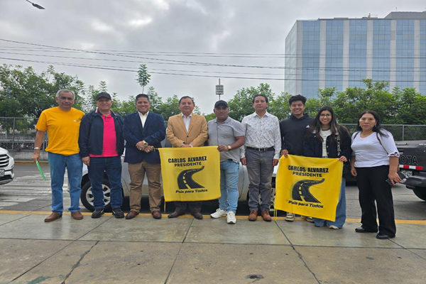 País Para Todos proclama a Carlos Álvarez  como su candidato presidencial