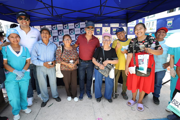 Municipalidad de Independencia entregó casi mil prótesis dentales gratuitas a adultos mayores en tres años
