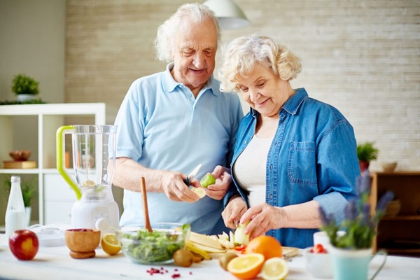 Alimentación saludable y equilibrada para el adulto mayor