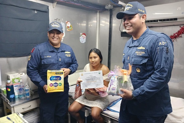 Gestante Kichwa da a luz de manera segura a bordo de la PIAS Napo en Loreto