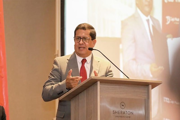 ¡Basta de corrupción! Palacio se había convertido en una casa de citas 