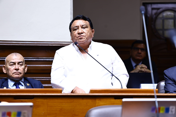 Empresas telefónicas estarán obligadas a  bloquear comunicaciones desde penales 