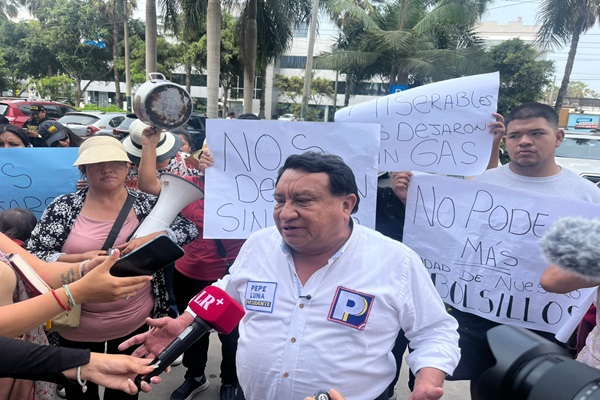 José Luna: no daremos voto de confianza a premier Miralles si no soluciona crisis del gas