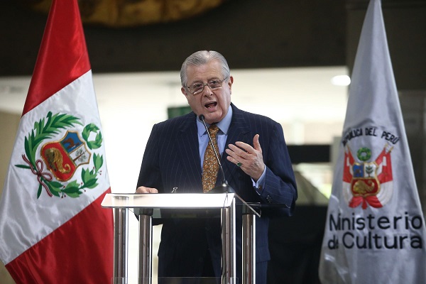Canciller Maúrtua dio positivo a prueba de covid-19