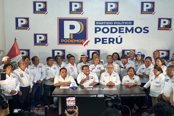 José Luna plantea examen psiquiátrico a todos los candidatos presidenciales