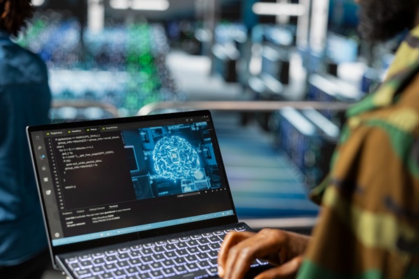 Fraude con inteligencia artificial: cómo las identidades sintéticas están redefiniendo la ciberseguridad