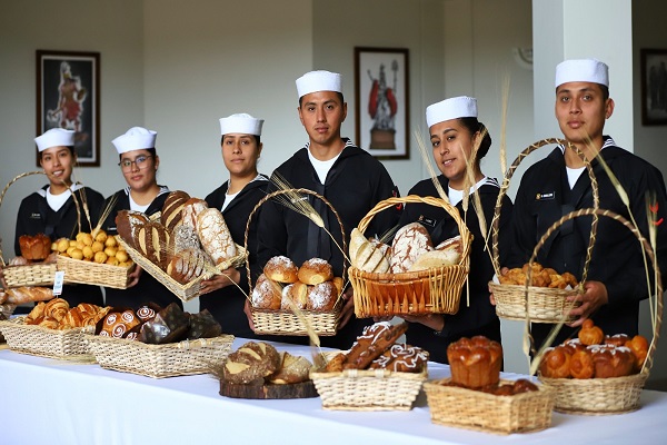  Más de 800 chalacos fueron beneficiados con Taller de Panadería “Pan a la Chalaca”
